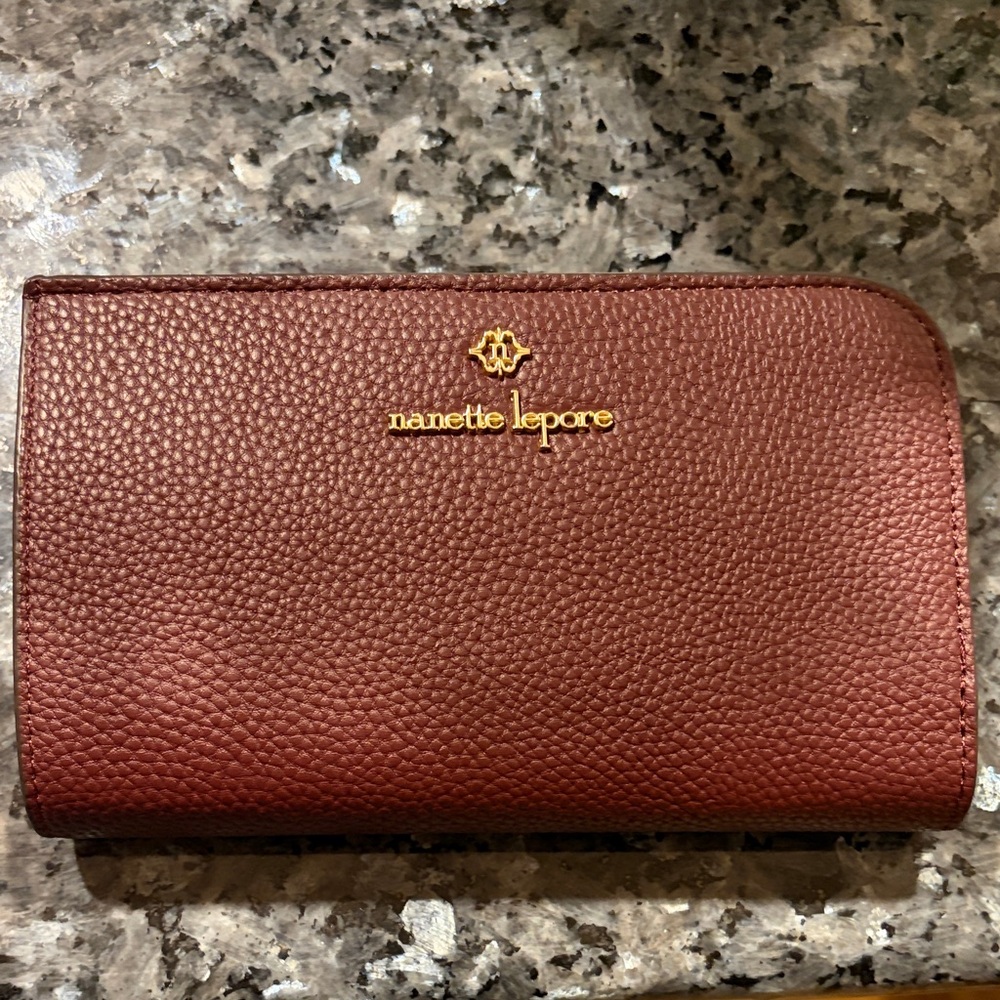 NWOT. Nanette Lepore Brown/Burgundy Wallet